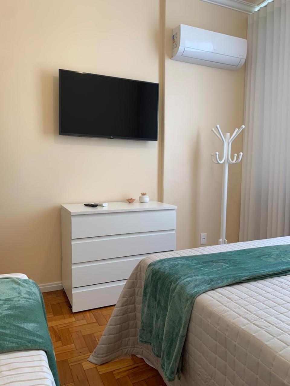 Copacabana, Elegante Ap, Novo, 1 Qd Da Apartamento Rio de Janeiro
