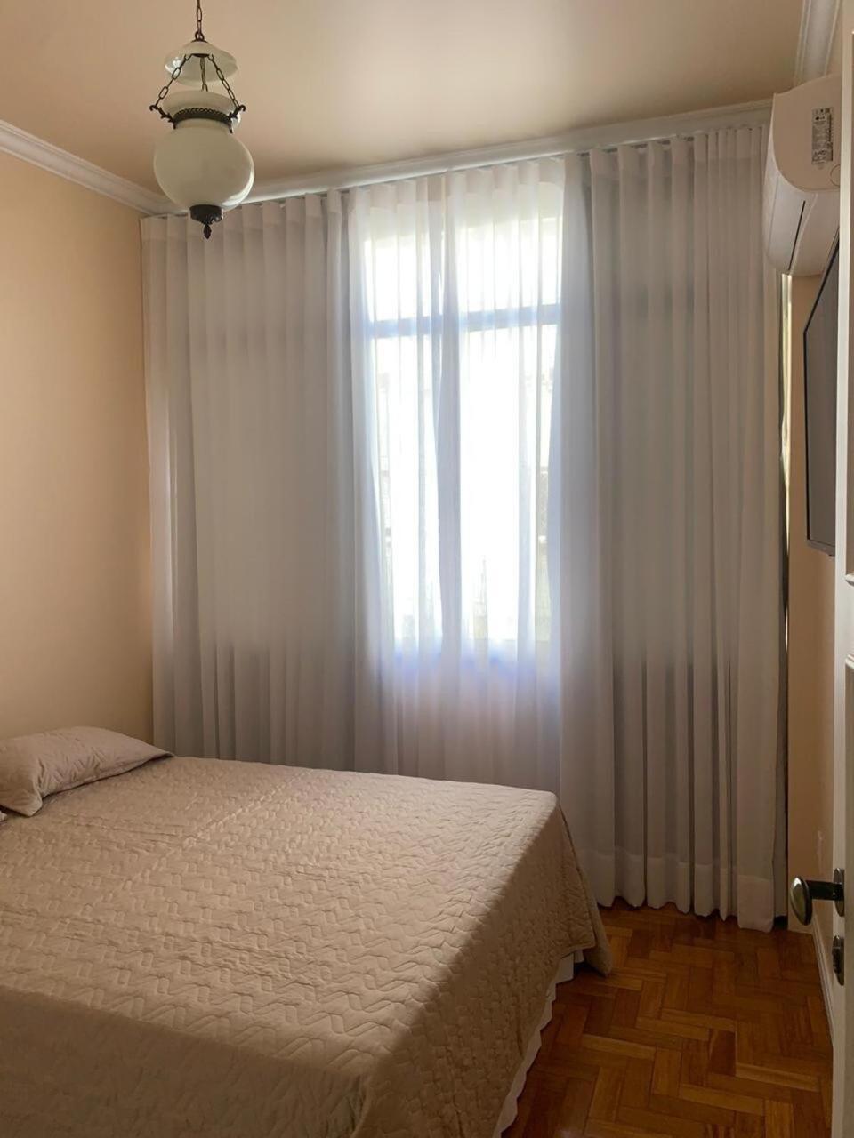 Copacabana, Elegante Ap, Novo, 1 Qd Da Apartamento *